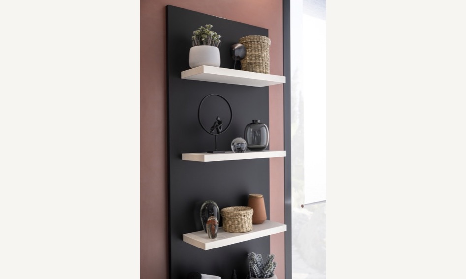 Clay Noir Walk in Shower detail gallery image