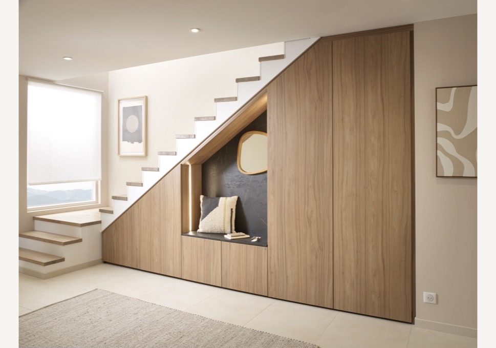 Understairs Wardrobe by Schmidt Winchester